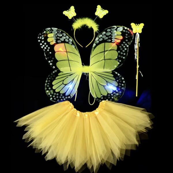 Déguisement papillon jaune, aile à LED jupette froufrou, ensemble jupette petite fille pas cher 2-6ans, facile a enfiler, costume enfant, magnifique ensemble LED, serre tête papillon, baguette, sourire, carnaval, fête école, Noel, enfant, bonheur, accessoires, costume, taille 2-6ans, fête costumée, cadeau, enfant déguisé, rêves, imagination,